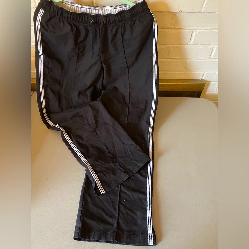 SB black warmup pants